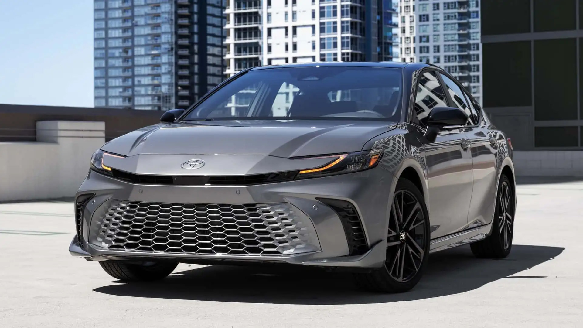 Toyata Camry 2025 Hybrid